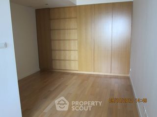 For sale 2 ベッドルーム condo in Yan Nawa, Bangkok