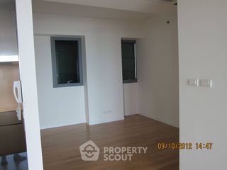 For sale 2 ベッドルーム condo in Yan Nawa, Bangkok