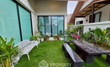 Villa zur Miete und zum Kauf mit 2 Zimmer in Huay Yai, Pattaya