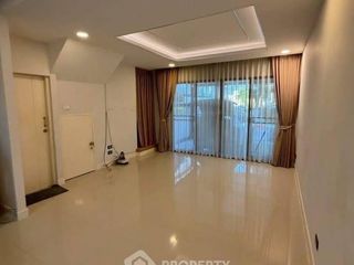 For sale 4 bedrooms townhouse in Prawet, Bangkok