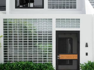 Casa adosada en venta de 3 habitaciones en Watthana, Bangkok