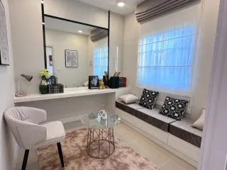 For sale 4 bedrooms townhouse in Bang Lamung, Chonburi