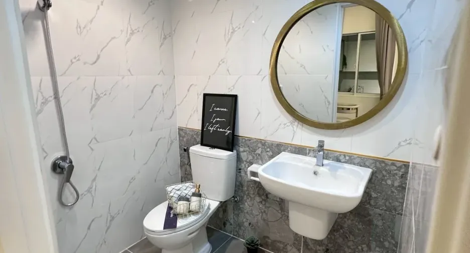 For sale 4 bedrooms townhouse in Bang Lamung, Chonburi