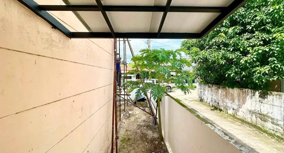 For sale 3 bedrooms townhouse in Thalang, Phuket