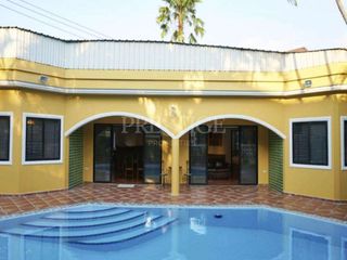 À louer 3 chambres maison à Bang Lamung, Chonburi