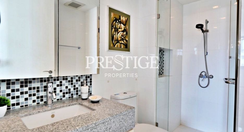 For sale 2 ベッドルーム condo in Bang Lamung, Chonburi