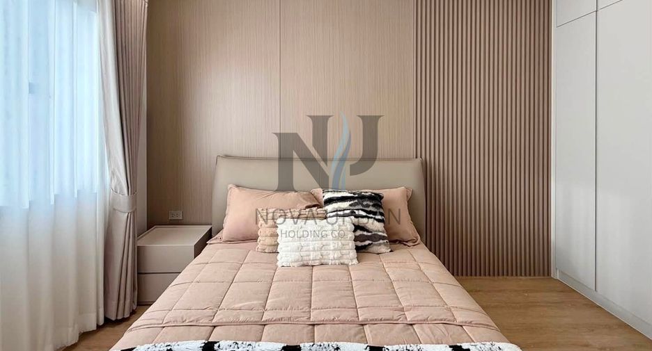 Casa en alquiler de 3 habitaciones en Bang Lamung, Chonburi
