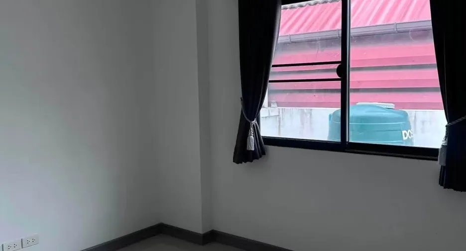 For rent 3 bedrooms house in San Sai, Chiang Mai
