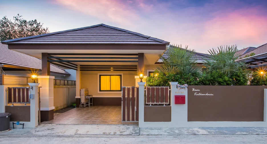 For rent 2 bedrooms villa in Mueang Krabi, Krabi