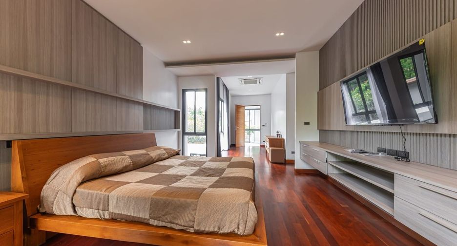 For sale 4 bedrooms villa in Kathu, Phuket