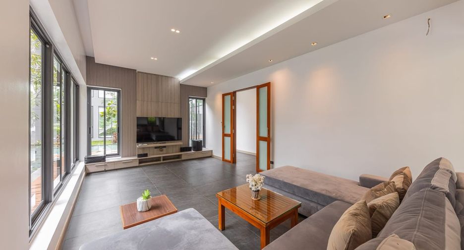 For sale 4 bedrooms villa in Kathu, Phuket