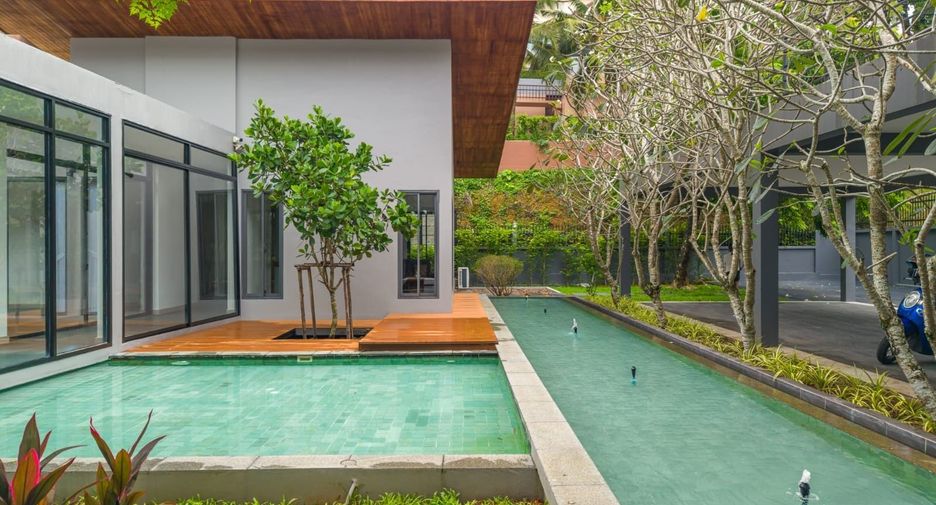 For sale 4 bedrooms villa in Kathu, Phuket