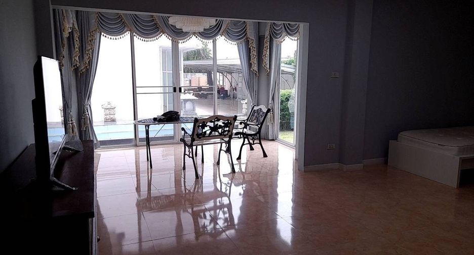 Haus zum Kauf mit 6 Zimmer in Bang Phli, Samut Prakan