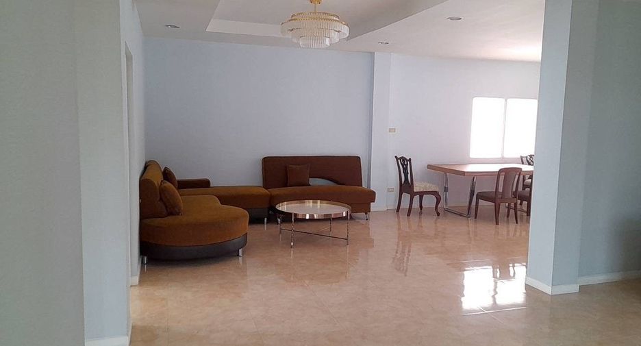 Haus zum Kauf mit 6 Zimmer in Bang Phli, Samut Prakan