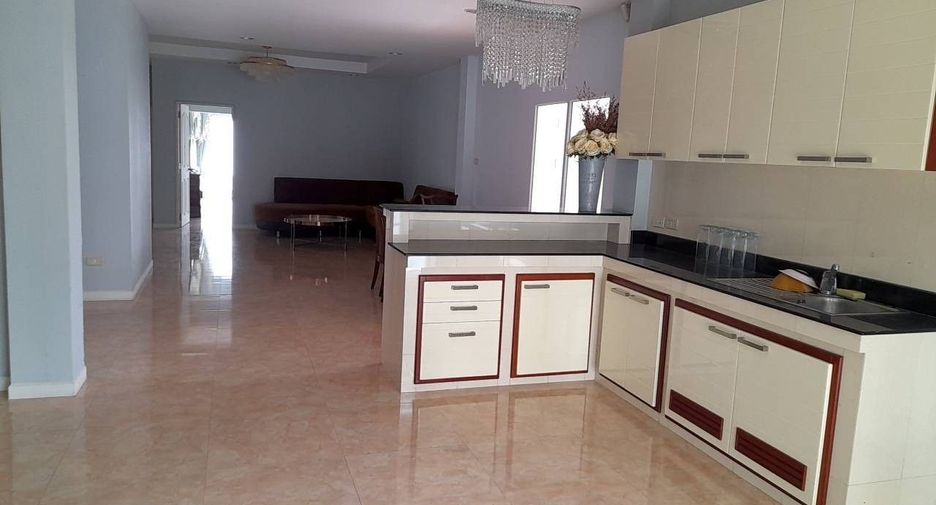 Haus zum Kauf mit 6 Zimmer in Bang Phli, Samut Prakan
