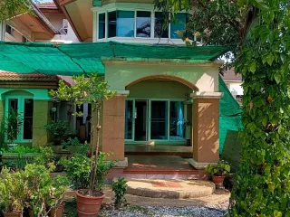 Haus zum Kauf mit 7 Zimmer in Mueang Samut Prakan, Samut Prakan