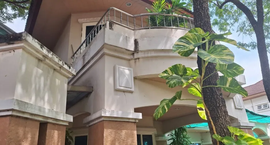 Casa en venta de 7 habitaciones en Mueang Samut Prakan, Samut Prakan