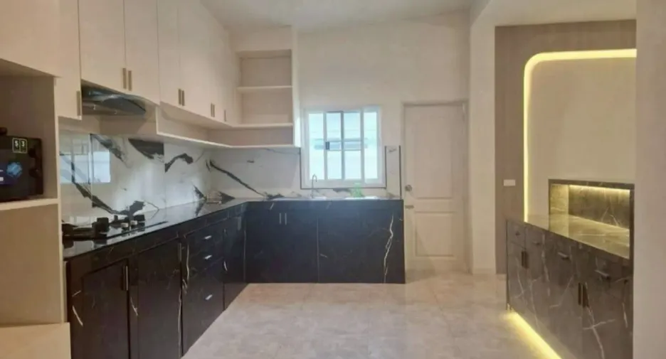 For rent 3 bedrooms house in Bang Lamung, Chonburi