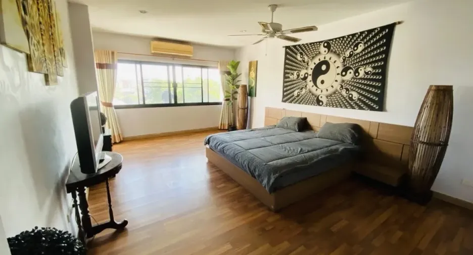 For sale 2 ベッドルーム condo in Mueang Chiang Mai, Chiang Mai
