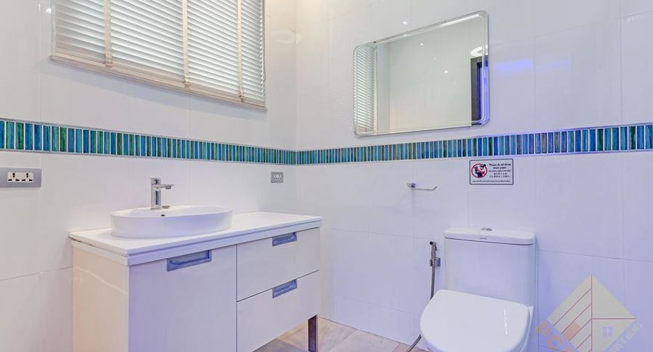 For rent and for sale 4 bedrooms house in Bang Lamung, Chonburi