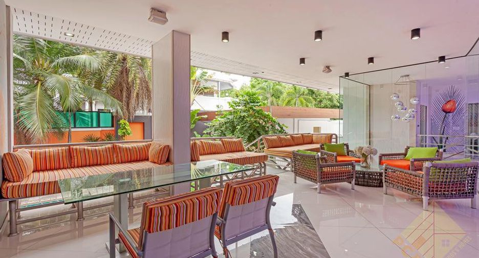 For rent and for sale 4 bedrooms house in Bang Lamung, Chonburi