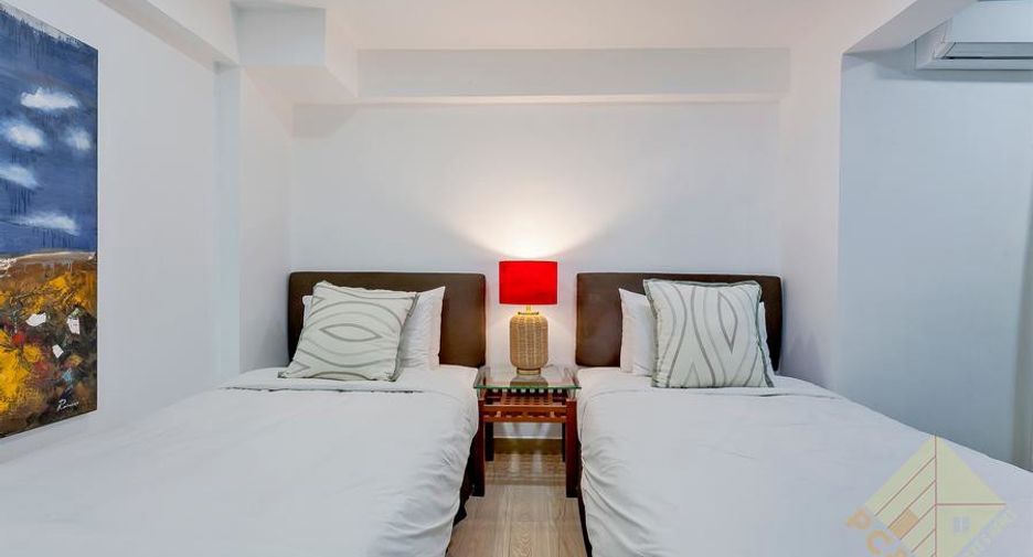 For rent and for sale 5 bedrooms house in Bang Lamung, Chonburi
