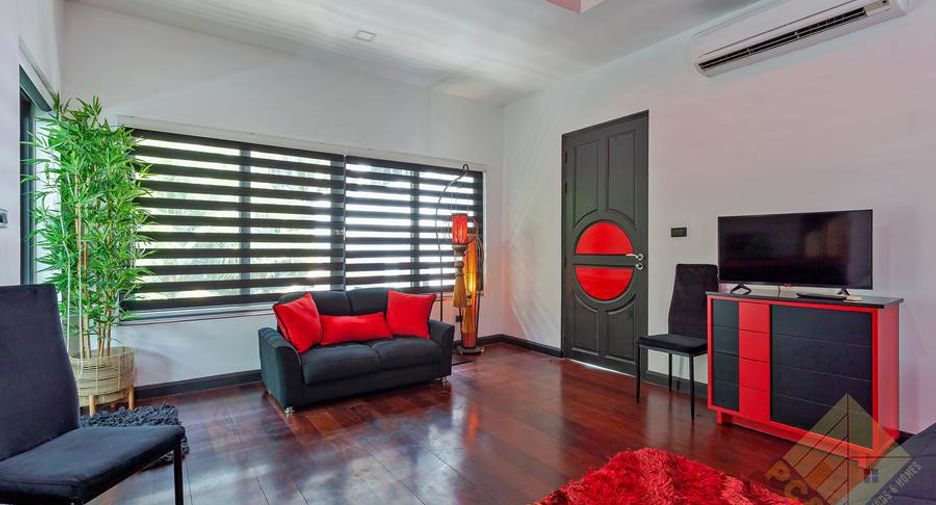 For rent and for sale 5 bedrooms house in Bang Lamung, Chonburi