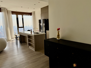 À louer 2 chambres condo à Bang Kho Laem, Bangkok