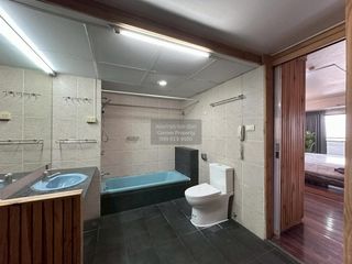 Wohnung zur Miete mit 2 Zimmer in Phra Khanong, Bangkok