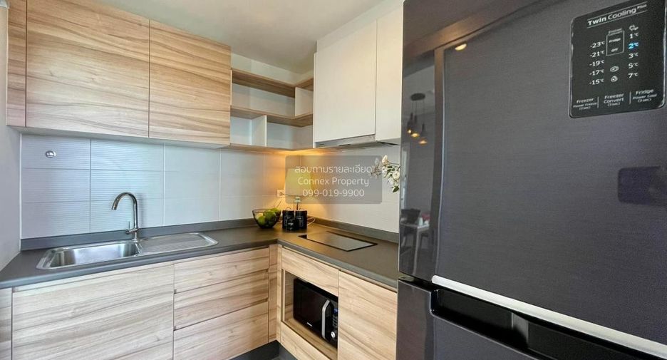 For rent 2 bedrooms condo in Yan Nawa, Bangkok