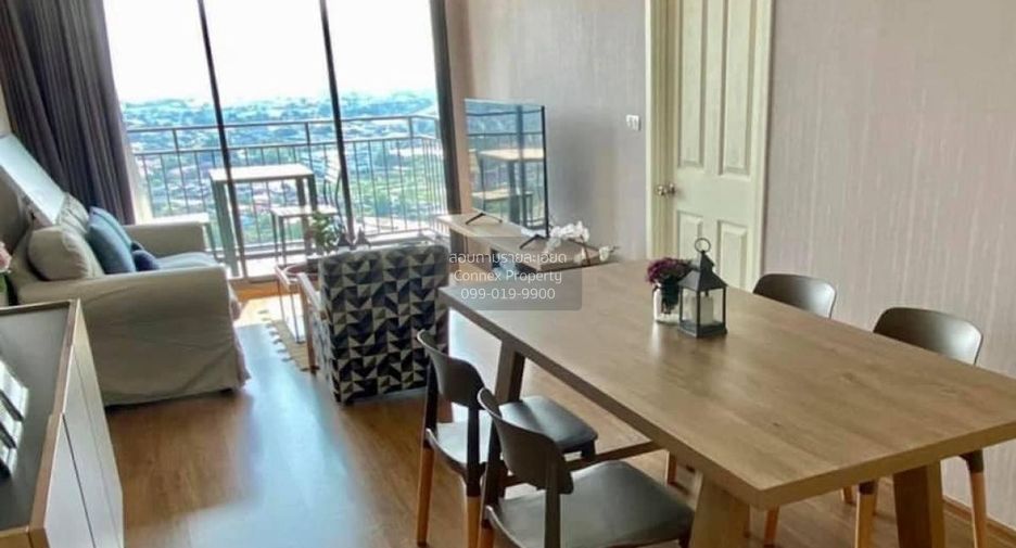 For rent 2 bedrooms condo in Yan Nawa, Bangkok