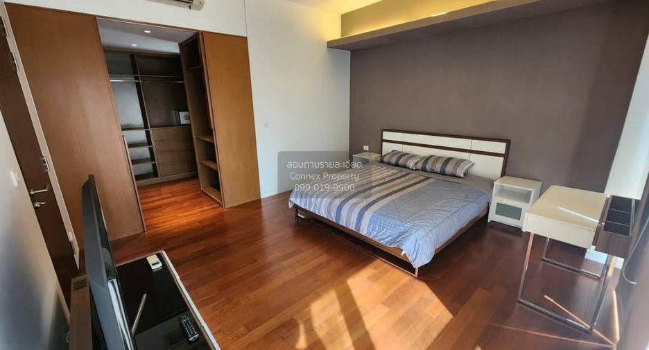 For rent 2 bedrooms condo in Pathum Wan, Bangkok