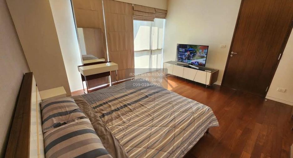 For rent 2 bedrooms condo in Pathum Wan, Bangkok