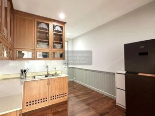 For rent 1 bed condo in Bang Rak, Bangkok