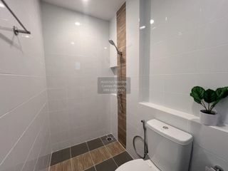 Casa adosada en alquiler de 3 habitaciones en Bang Phli, Samut Prakan