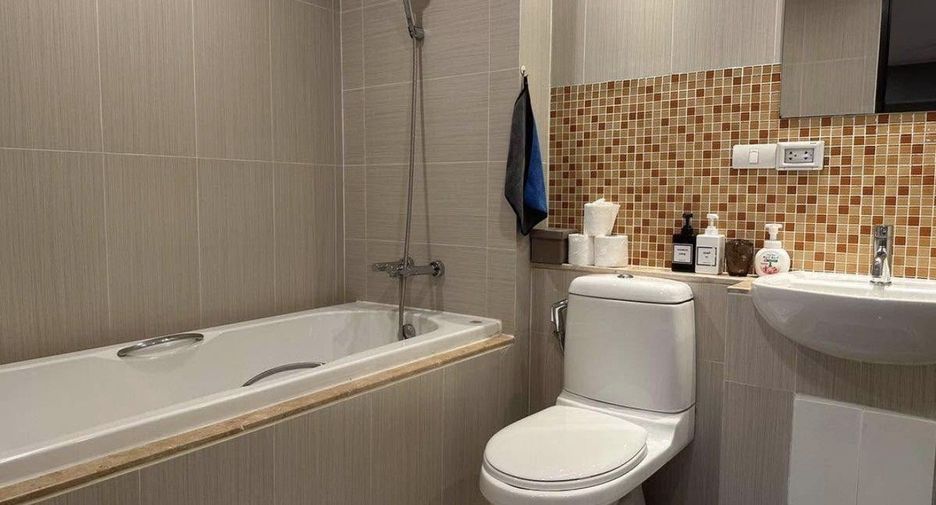 Condo en alquiler de 1 habitaciones en Khlong Toei, Bangkok