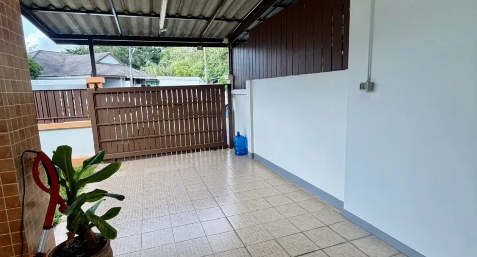 For rent 2 bedrooms townhouse in Mueang Phuket, Phuket