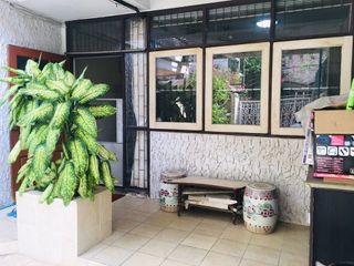 出租 3 卧室 联排别墅 在 Khlong Toei, 曼谷