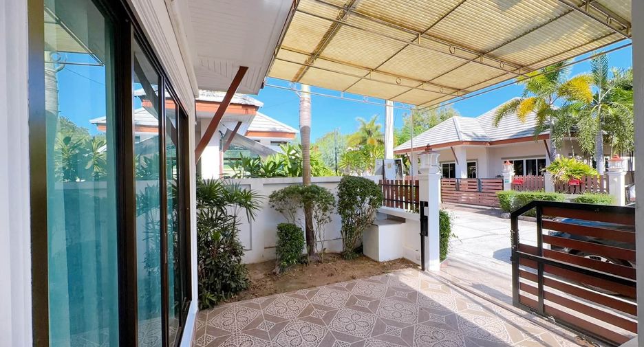 Villa en alquiler de 3 habitaciones en Huay Yai, Pattaya