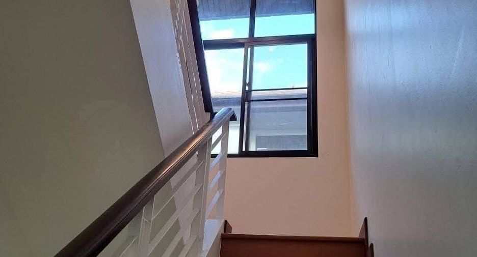 Casa en venta de 4 habitaciones en Prawet, Bangkok