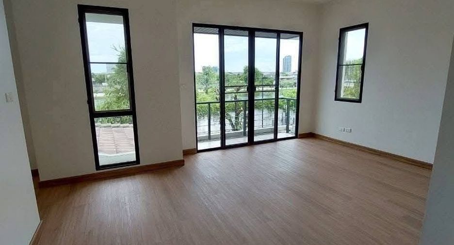 Casa en venta de 4 habitaciones en Prawet, Bangkok