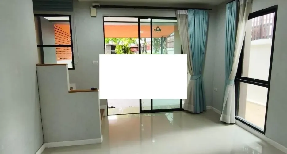 À vendre et à louer 3 chambres maison à Prawet, Bangkok