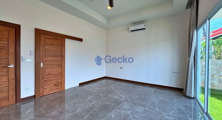 For rent and for sale 3 bedrooms house in Bang Lamung, Chonburi
