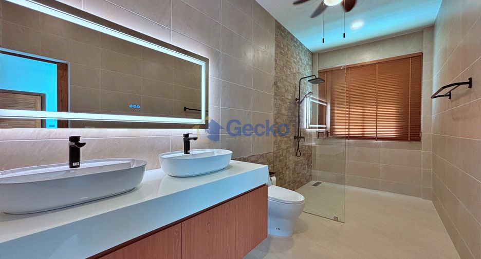 For rent and for sale 3 bedrooms house in Bang Lamung, Chonburi