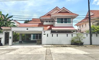 Casa en venta y en alquiler de 4 habitaciones en Mueang Phuket, Phuket