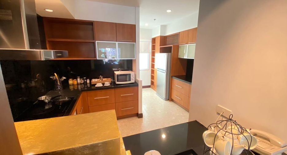 À louer 3 chambres condo à Pathum Wan, Bangkok