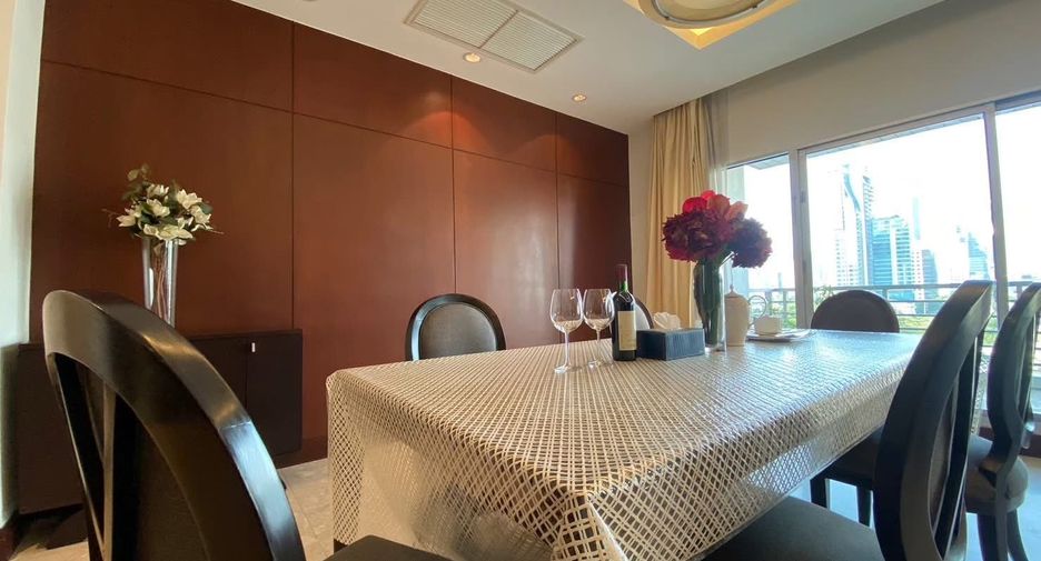 À louer 3 chambres condo à Pathum Wan, Bangkok