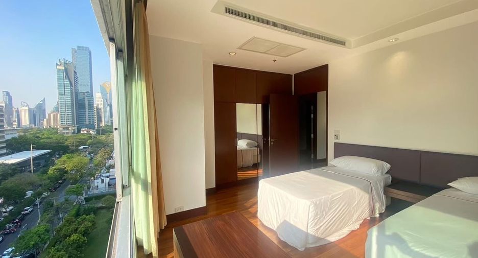 À louer 3 chambres condo à Pathum Wan, Bangkok