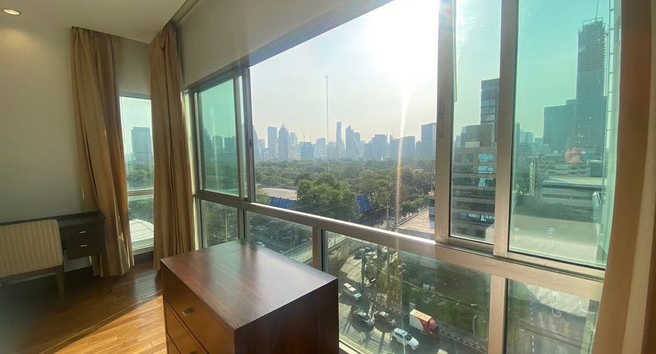 À louer 3 chambres condo à Pathum Wan, Bangkok