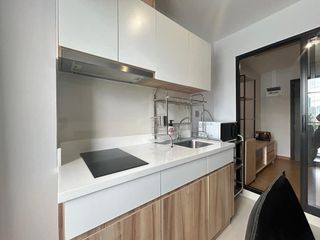 Condo en alquiler de estudio en Huai Khwang, Bangkok